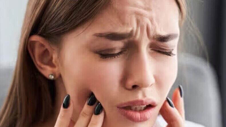 Emergency Appointment Lady in Pain